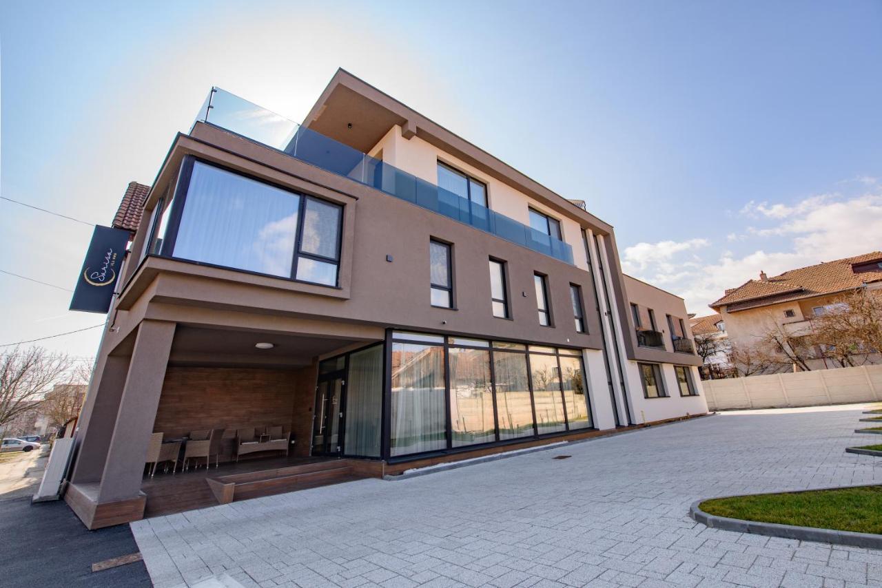 Vila Sarisa Deva Exterior photo